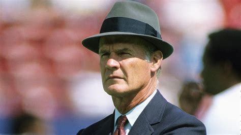 My View by Silvio Canto, Jr.: Summer reading: The great Tom Landry