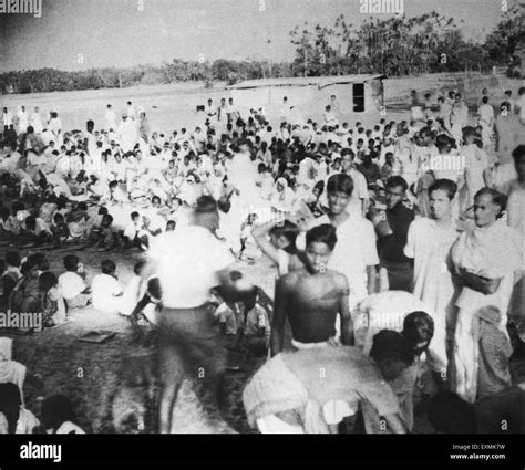 Crowds in Noakhali East Bengal after riots between Hindus and Muslims ...