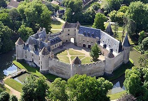 Photographs of Castles in France - French Châteaux and Castles ...