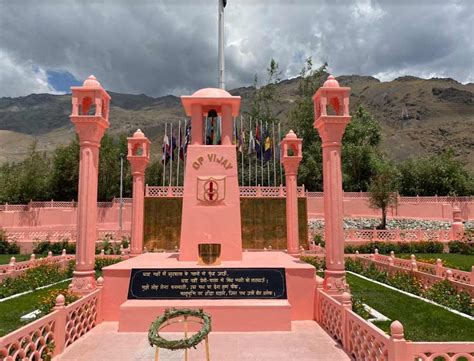 Kargil Vijay Diwas 2022 | Places to visit in Ladakh, Kashmir, like the ...