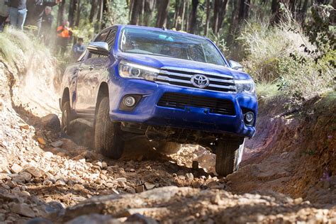 2016 Toyota Hilux off-road review | 4X4 Australia