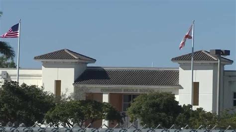 Teachers in at Boynton Beach school asked to give up lunch break