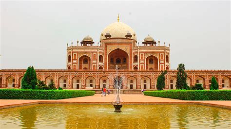 Humayuns Tomb - History, Tickets, Architecture, Timings, Sightseeing ...