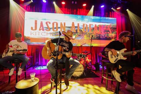 Jason Aldean Celebrates Grand Opening of Kitchen + Rooftop Bar In ...