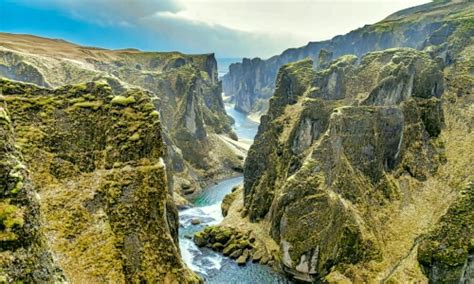 Beautiful Landscape – Thursday’s Daily Jigsaw Puzzle