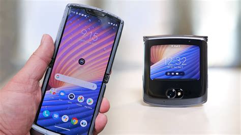 New Motorola Razr 5G: Hands-on first impressions - YouTube