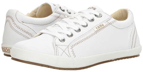 Best White Sneakers for Women: Comfortable, Cute, and Practical, too ...