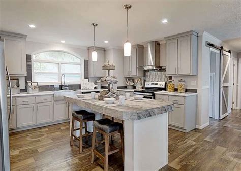 silver-birch-kitchen - Down East Homes of Beulaville, NC