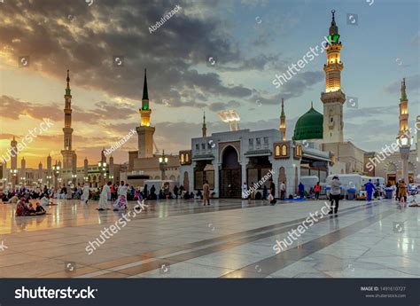 8,665 Madina Images, Stock Photos & Vectors | Shutterstock