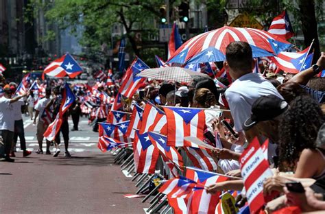 NYC parade puts spotlight on Puerto Rican trailblazers