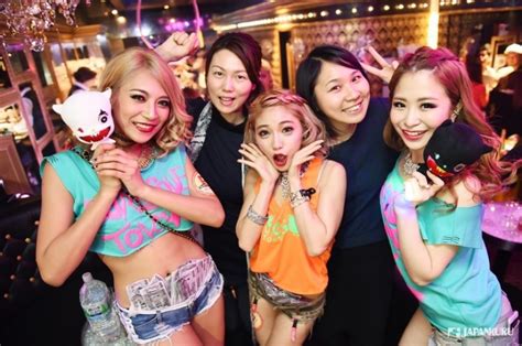 Insider's Guide To Japanese Nightclubs / Nightlife in Tokyo - Discotech ...