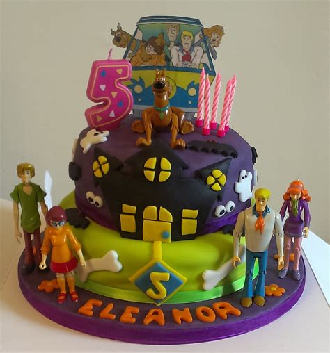 Scooby-Doo Shaggy Velma Fred Daphne Scooby Snacks Edible Cake Topper ...