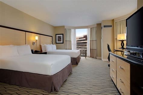 Hilton Rosemont Chicago OHare Rosemont | Bookonline.com