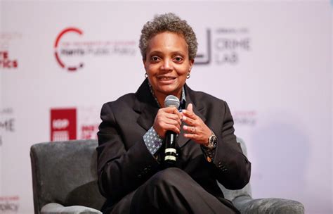 Lightfoot doubles down on decision to exclusively take interviews from ...