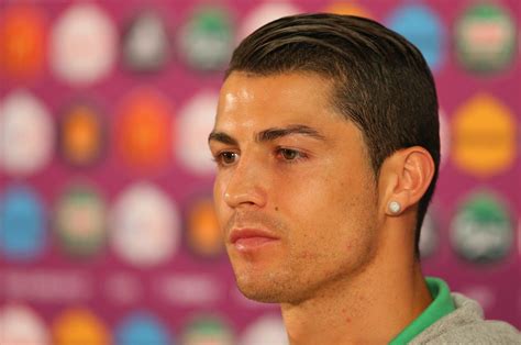 Gaya Rambut Cristiano Ronaldo | Cristiano ronaldo hairstyle, Cristiano ...