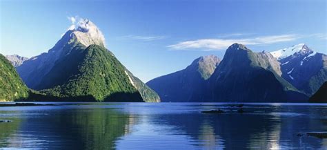 Milford Sound Facts & Information - Beautiful World Travel Guide