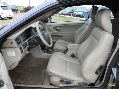 Beige Interior 2004 Volvo C70 High Pressure Turbo Photo #60441359 ...