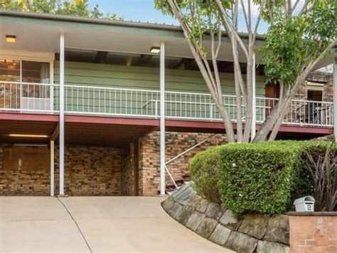 Rydalmere property sells after 60 years, beats reserve by $300k ...