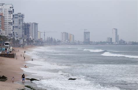 Hurricane Orlene hits Mexico’s Pacific coast | PBS News