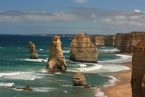 Twelve Apostles Travel Guide • The Art of Travel: Wander, Explore ...