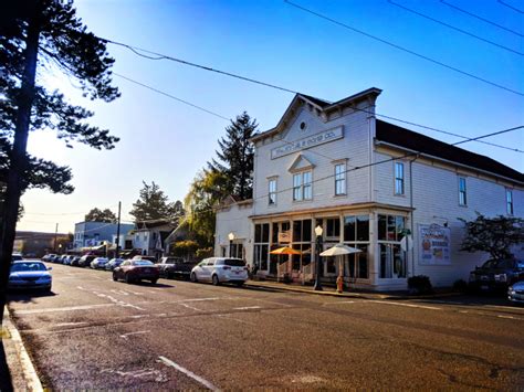 Cute Shops in Old Town Florence Oregon Coast 2 - 2 Travel Dads