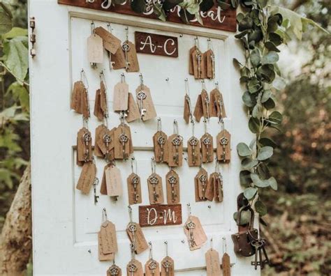 Rustic Wedding Decorations - Rustic Country Wedding Decor and Photos