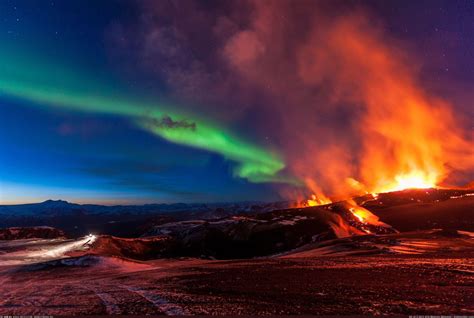 Iceland Northern Lights 4K Wallpapers - Top Free Iceland Northern ...