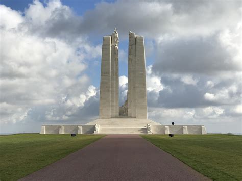 Canadian memorial, Vimy Ridge : r/TheGreatWarChannel