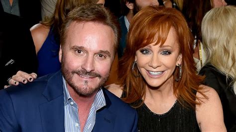 Reba McEntire Reveals Her Divorce Is Final - Good Morning America