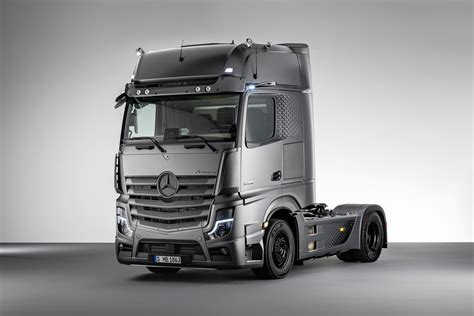 The new Mercedes-Benz Actros Edition 2 - Commercial Vehicle Workshop News