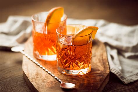 Make Valentine’s Day Special with These Whiskey Cocktails – SipDark