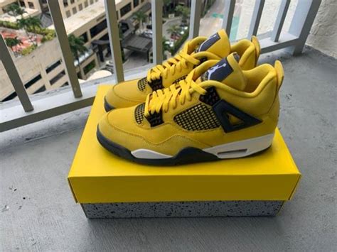 Air Jordan 4 "Lightning 2021" | Kixify Marketplace