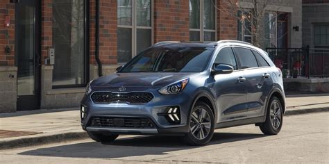 2020 Kia Niro Review, Pricing, and Specs