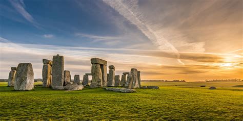 Sunrise at Stonehenge | Stonehenge, Standing stone, Sunrise