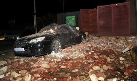 Venezuela earthquake in pictures: Damage after strongest ever quake ...