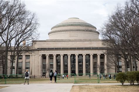 MIT announces only seniors will return to campus this fall - The Boston ...