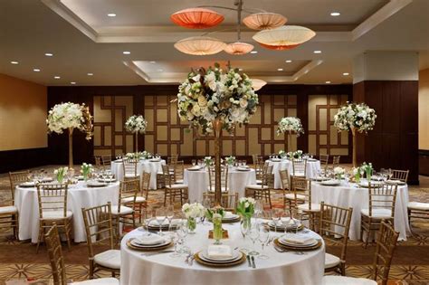 Embassy Suites LAX South Hotel Wedding Venue | Cost from $3,876 | Breezit