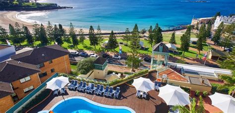 6 Reasons Why You Should Stay in a Sydney Beach Hotel - Just In Time ...