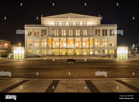 The opera house in Leipzig at night Stock Photo - Alamy