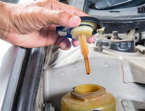 Power Steering Fluid Leak (Symptoms, Causes and Fixes) - The Motor Guy