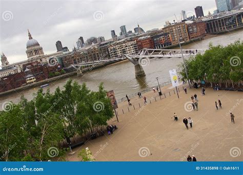 Tate Modern in London Exhibitions Editorial Stock Photo - Image of ...