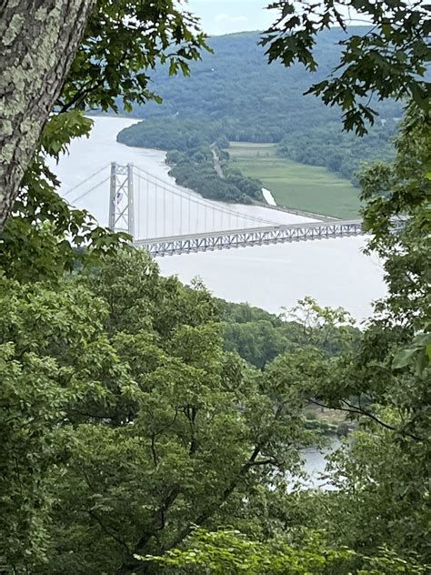 Bear Mountain Bridge - The Trek