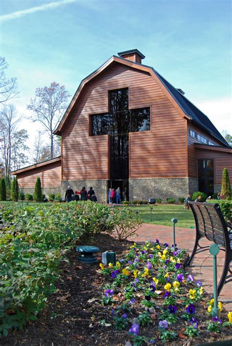 Dr. Billy Graham Library: A Photo Tour of the Home and Library in ...