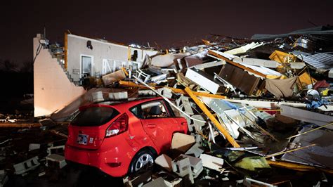 6 dead as Nashville, Middle TN ravaged by winds, possible tornadoes