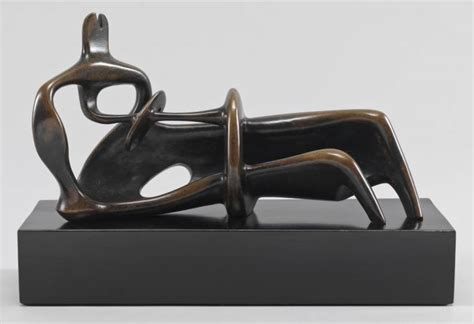 Reclining Figure (1935-36) by Henry Moore – Artchive