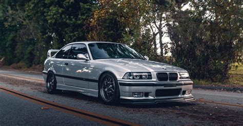 8 Reasons Why We Love The E36 BMW M3 (2 Reasons Why We Wouldn't Buy One