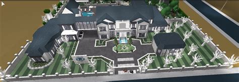 Bloxburg Mansion With Gates