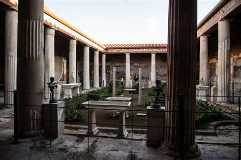 Pompeii Has Reopened Its Infamous House of Vettii, Home to a Portrait ...