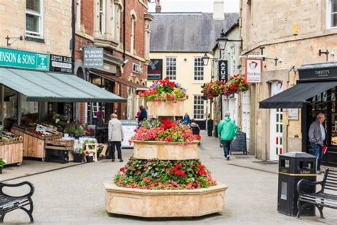 Wetherby, Yorkshire | History, Photos & Visiting Information