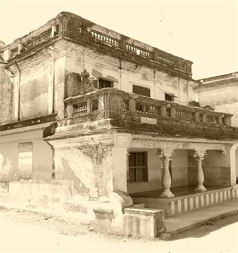 An old house in Karnataka | Rumah tua, Arsitektur, Klasik